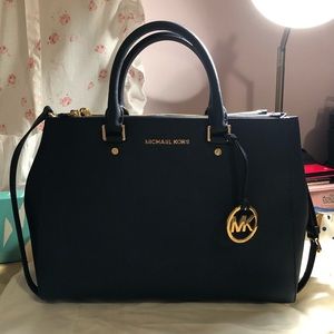Michael Kors Large Sutton Satchel Saffiano Leather